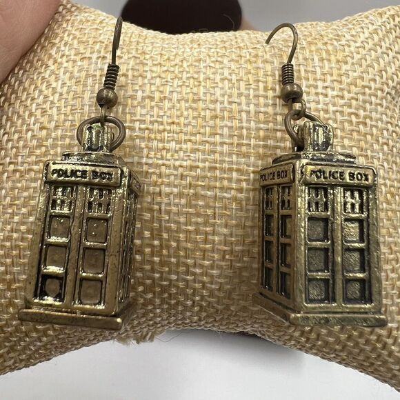 Doctor Who TARDIS Burnished Gold / Bronze Earrings - Picture 3 of 7